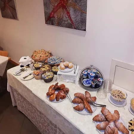 ホテル Ristorante Trendy